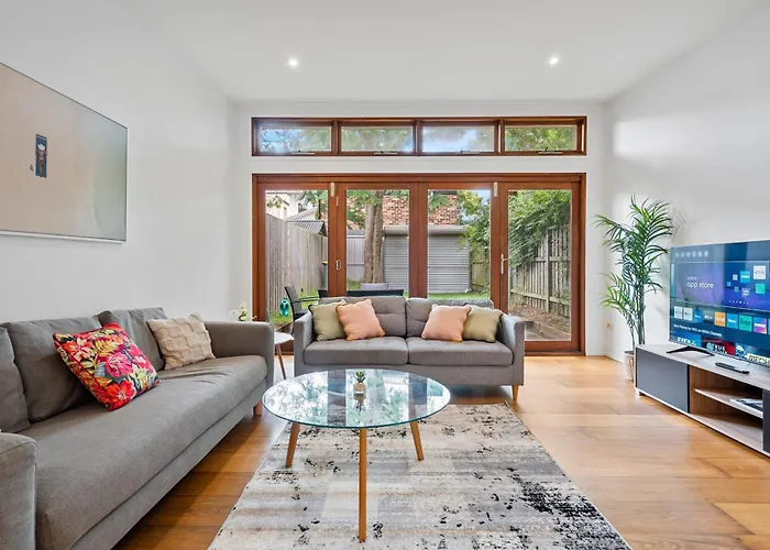 21F Stylish & Elegant 5-Br Townhouse